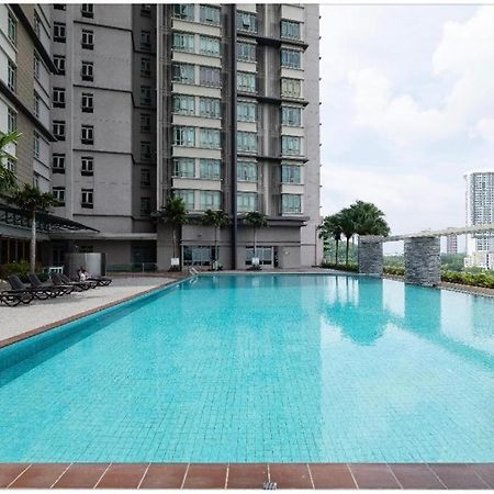 Shaftsbury Residence Cyberjaya With A Pool & Free Parking Kültér fotó